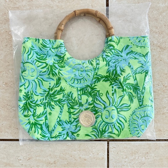 Lilly Pulitzer Green and Blue Tropical Tote - Picture 1 of 2